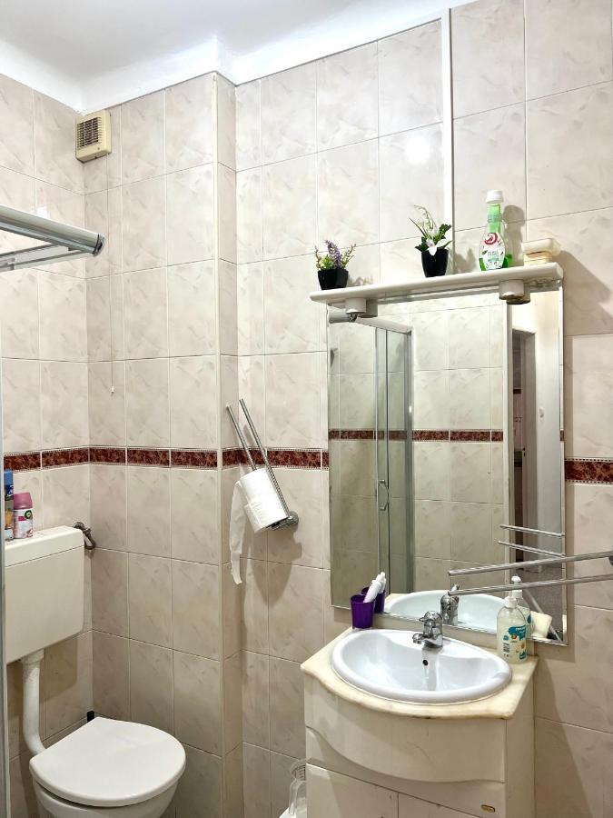 Charming House 2 Apartment Amadora